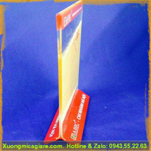 Standee mica a4 để bàn agribank giá rẻ