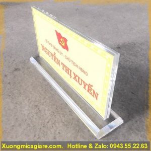 Biển chức danh mica để bàn 10x20cm
