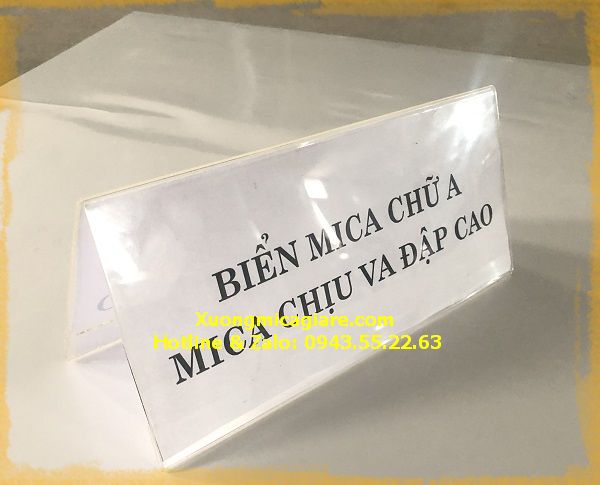 biển chức danh để bàn chữ a giá rẻ