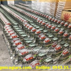 địa chỉ làm kỷ niệm chương mica theo yêu cầu giá rẻ
