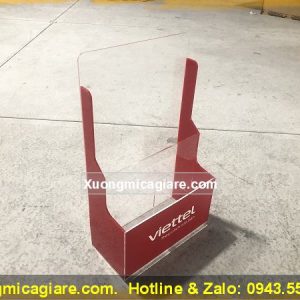 làm kệ mica đựng tờ rơi 3 ngăn theo yêu cầu