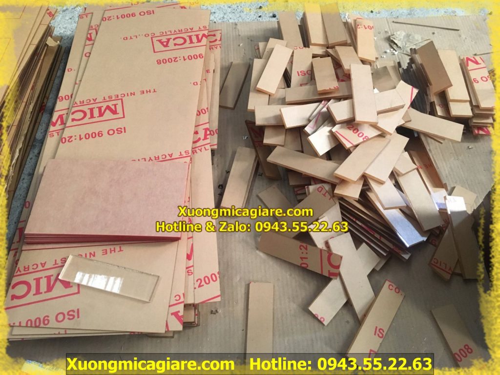 cắt mica theo yêu cầu lấy ngay giá rẻ