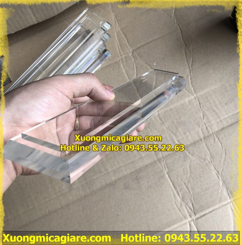 sản phẩm đánh bóng cạnh mica