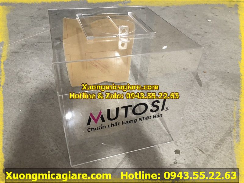 hòm phiếu mica 300x300x300