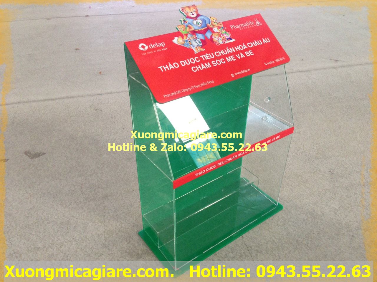 tủ mica trưng bày sản phẩm (1) tủ mica trưng bày sản phẩm (1)