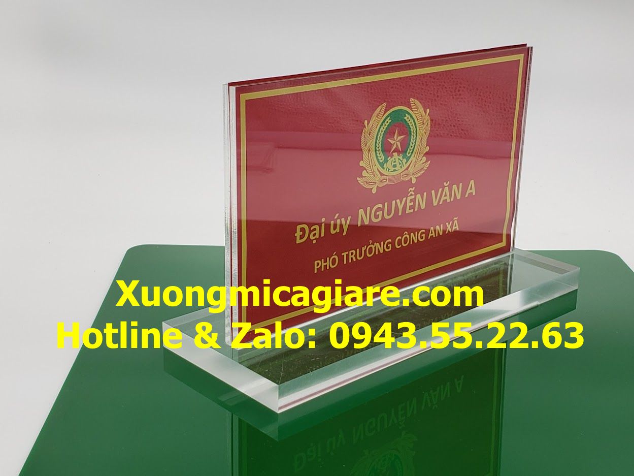 bien-chuc-danh-chu-T-nguoc (9) kệ chức danh mica công an chữ T ngược