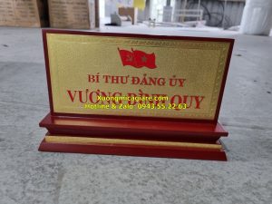 Biển Chức Danh Gỗ Đồng Ăn Mòn Đẹp Sang Trọng Nhất 2021