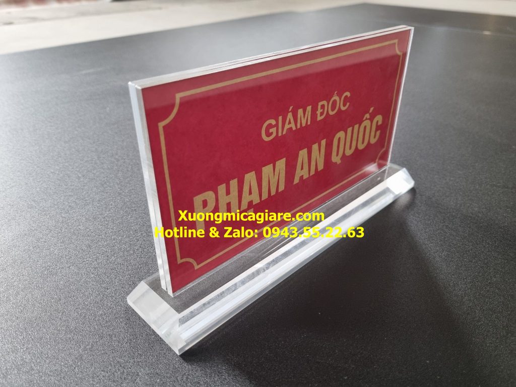 mẫu biển chức danh để bàn giá rẻ ưa chuộng nhất 2021