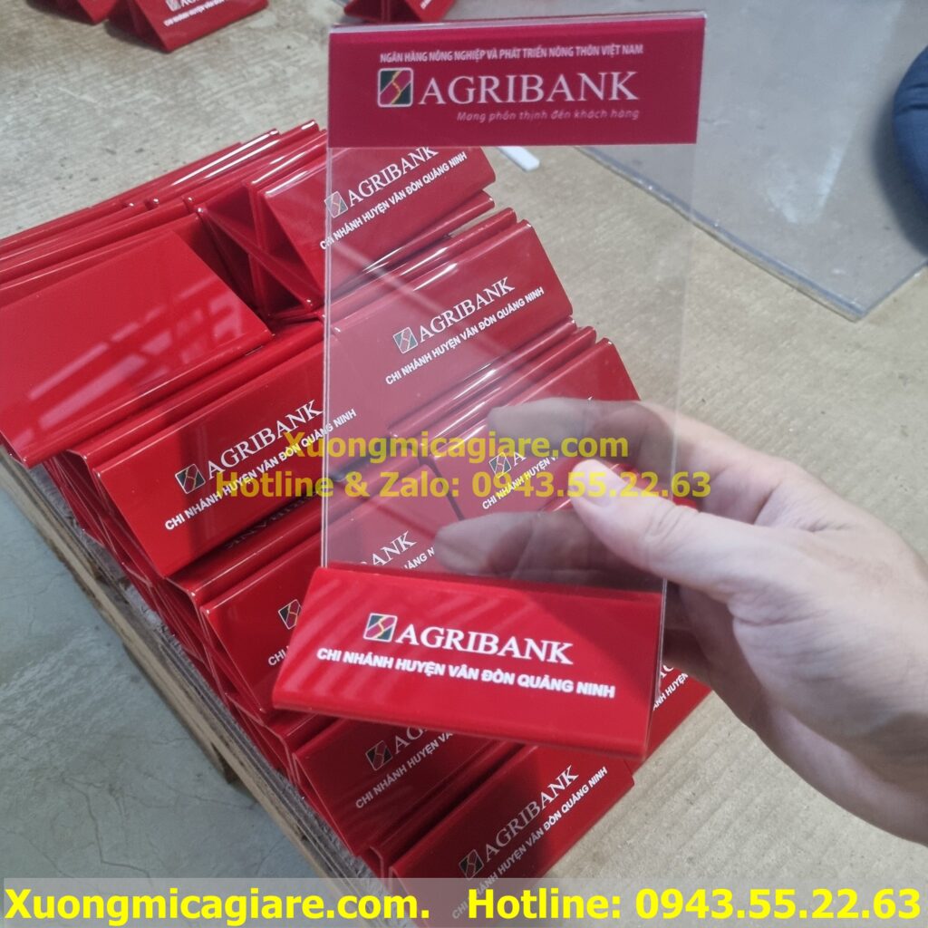 Kệ menu mica để mã qrcode ngân hàng agribank chi nhánh quảng ninh