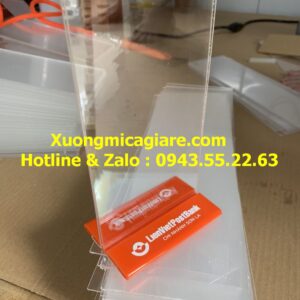 Menu mica đặt qrcode giá rẻ